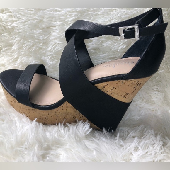 Black and Tan Wedge Sandals size 9 NWOT - Picture 4 of 14